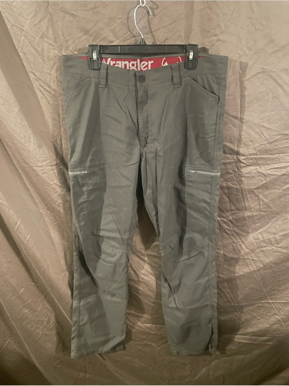 Wrangler Men’s grey Utility Pants